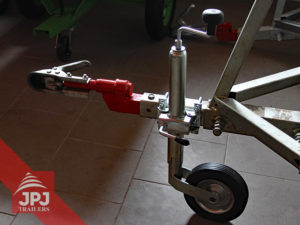 Support wheel for trailer for quads