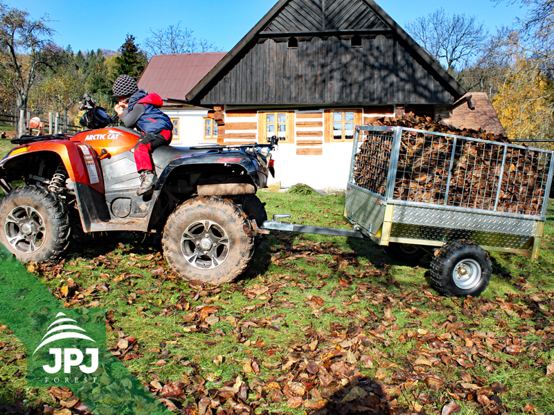 JPJtrailers offers various types of ATV trailers and carts.